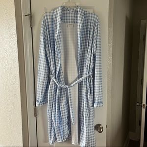 Sugar Bee robe